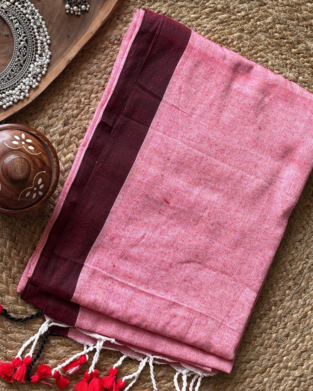 Inchi par Handloom Small pompom