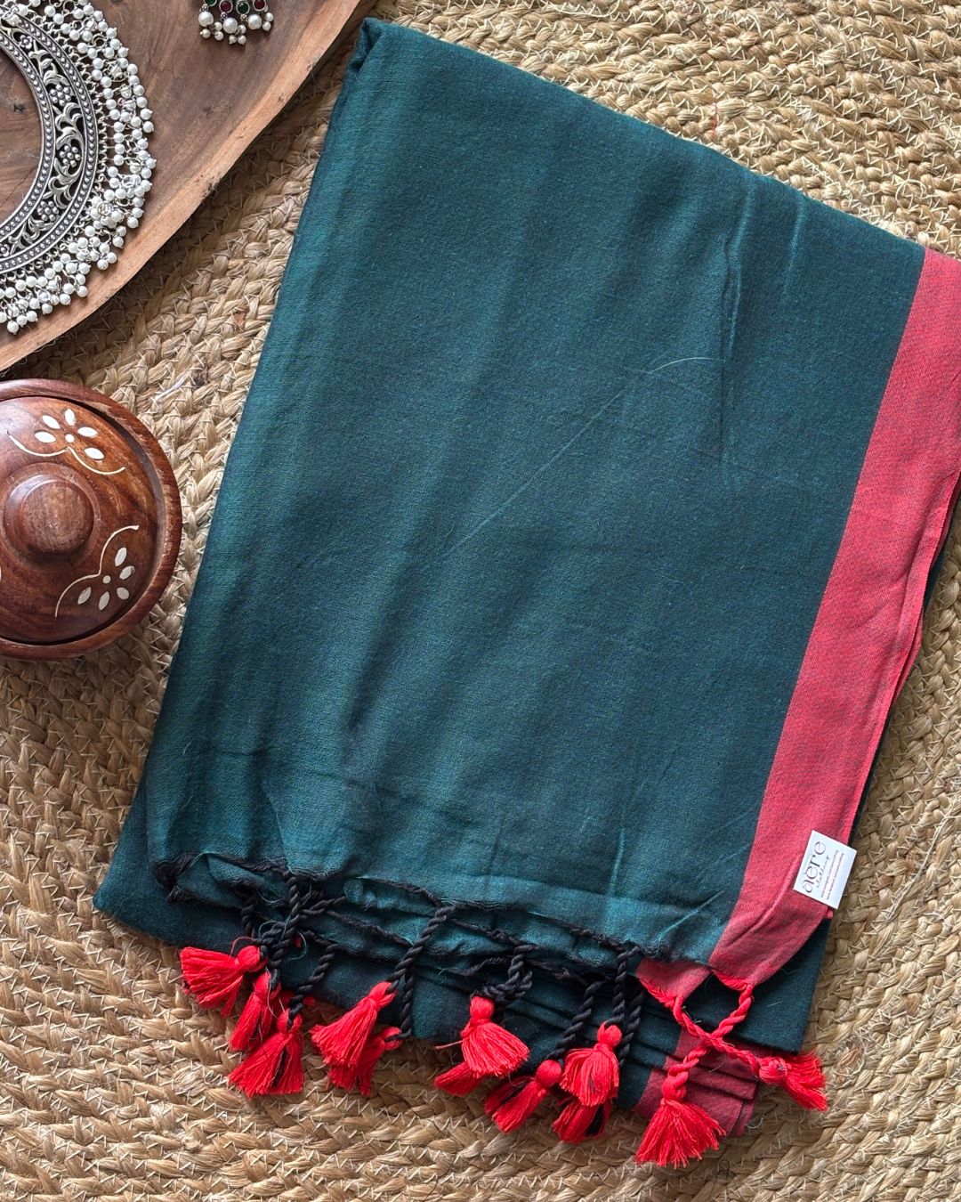 Inchi par Handloom Small pompom