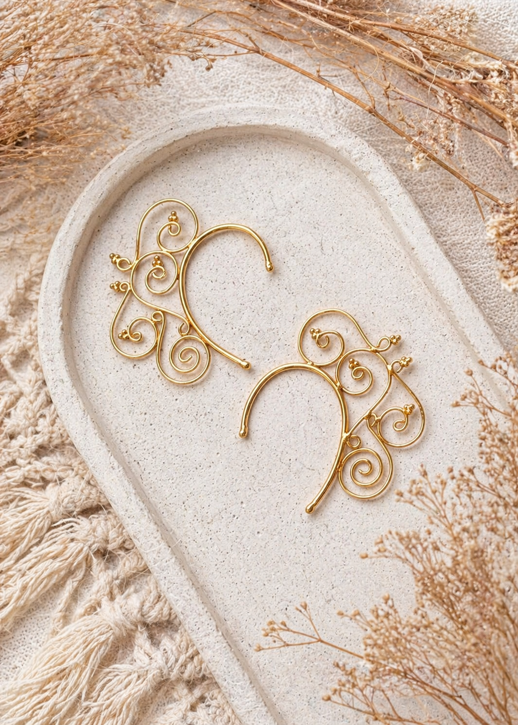 Sunehri Vines Ear Cuff