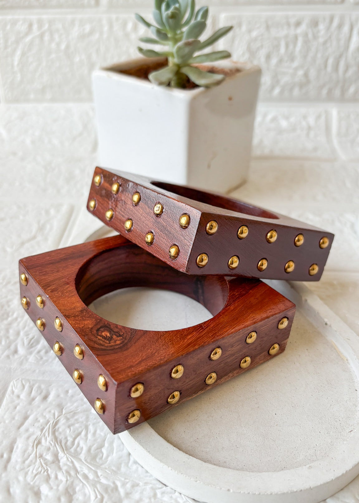 Nailah Stud Bangle