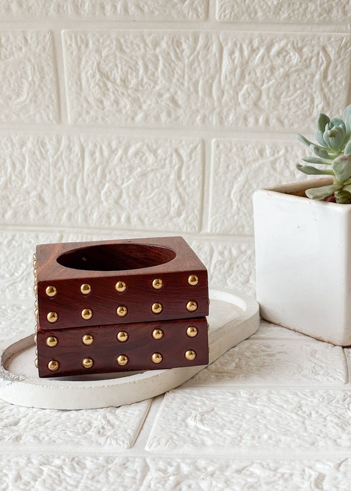 Nailah Stud Bangle