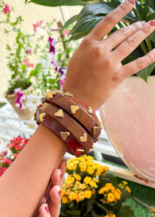 Hridaya Studded Wooden Bangle (1 Pc)