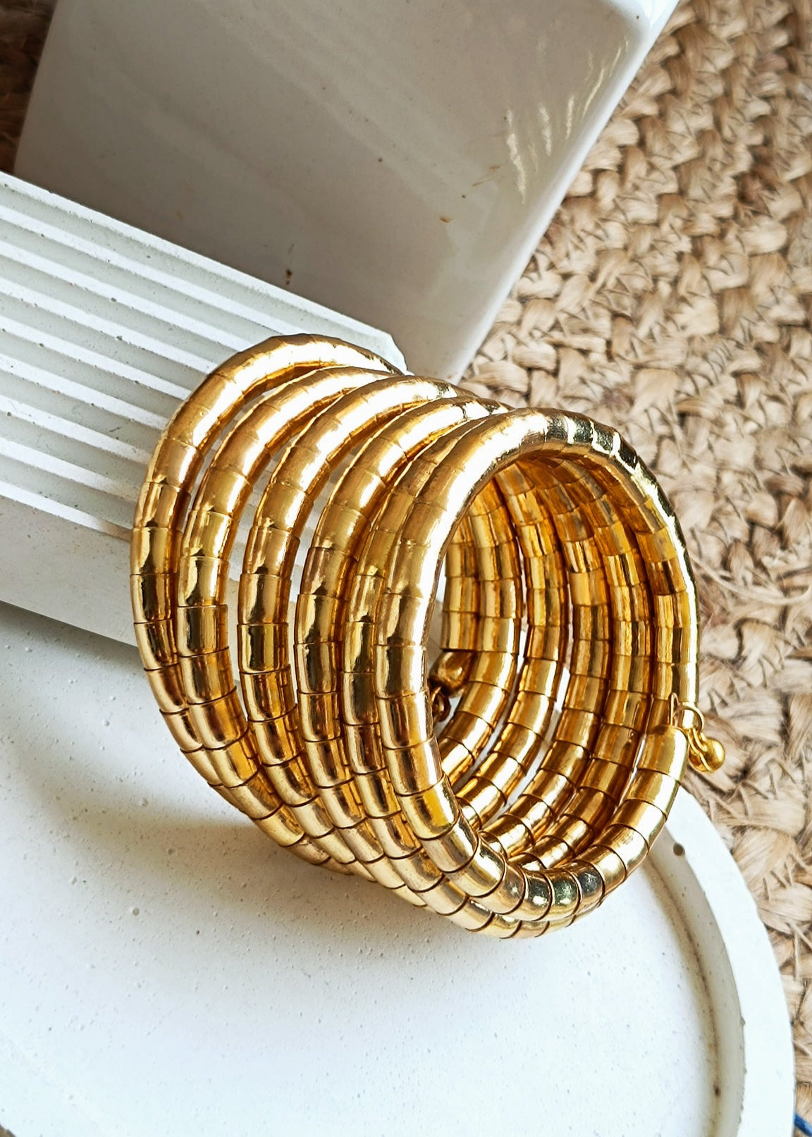 Nupura Spiral Cuff