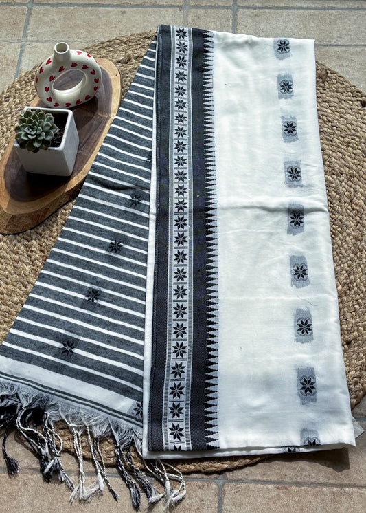 Iravati Handloom White & Black