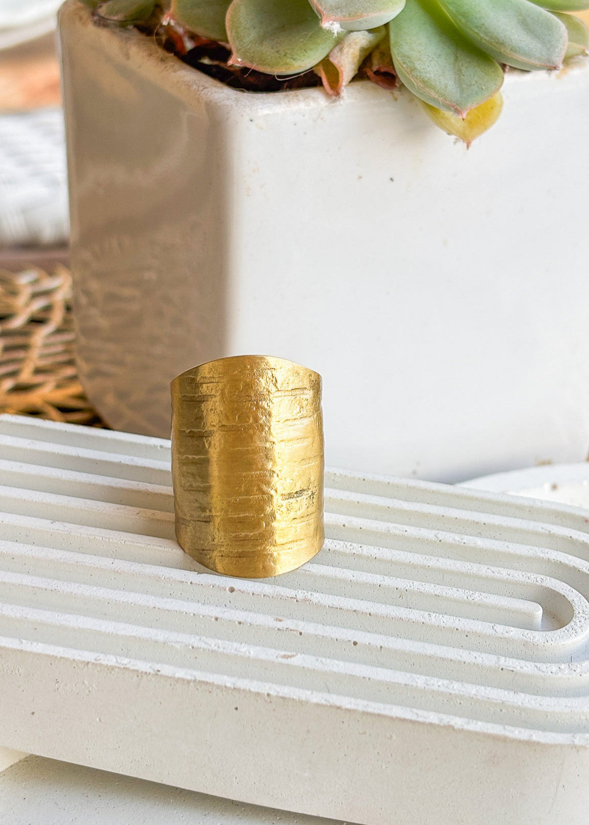 Eka Ring