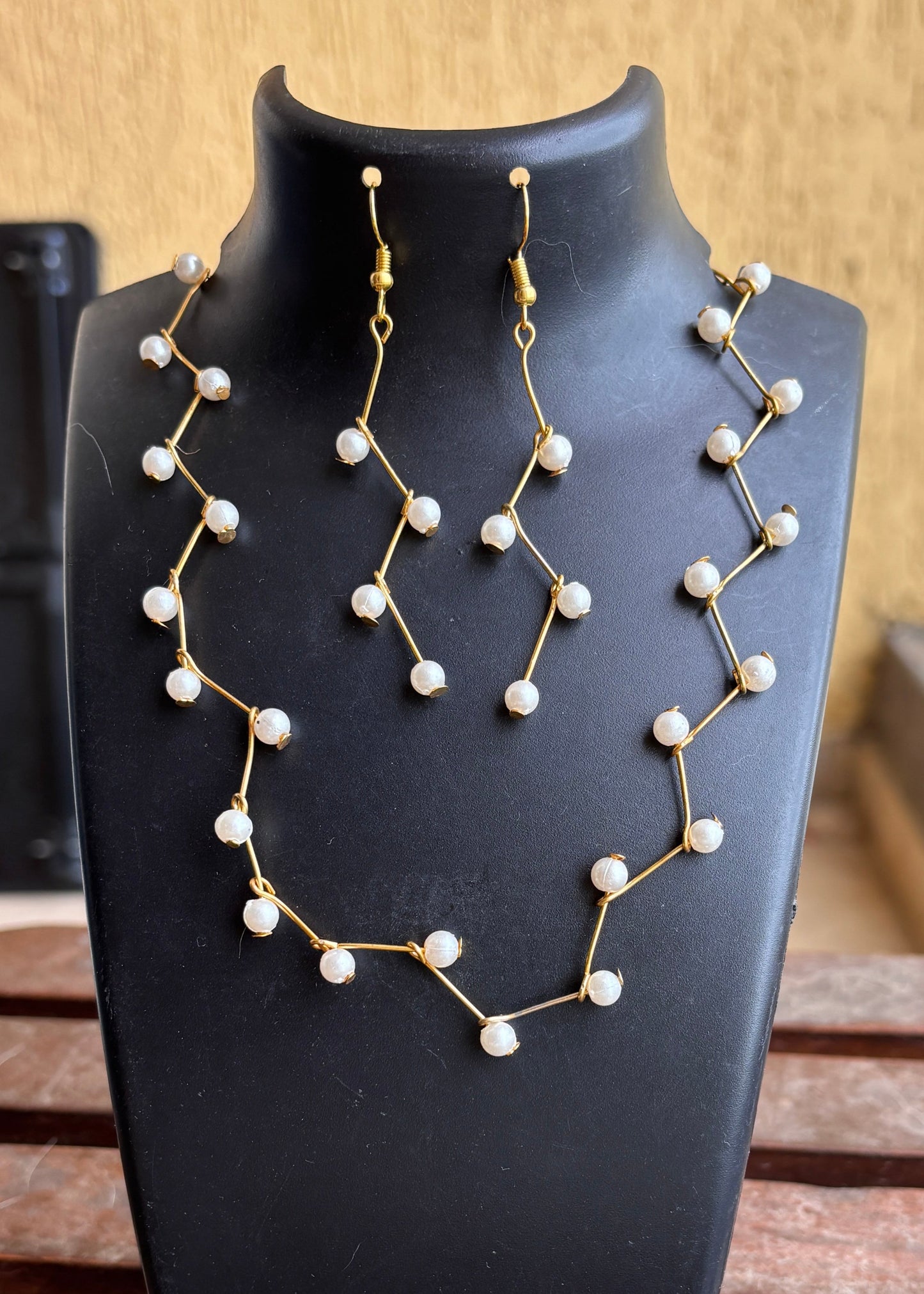 Amaya Neck Piece Set