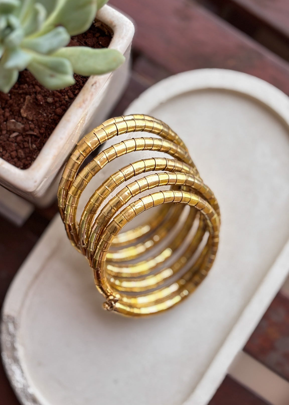 Nupura Spiral Cuff