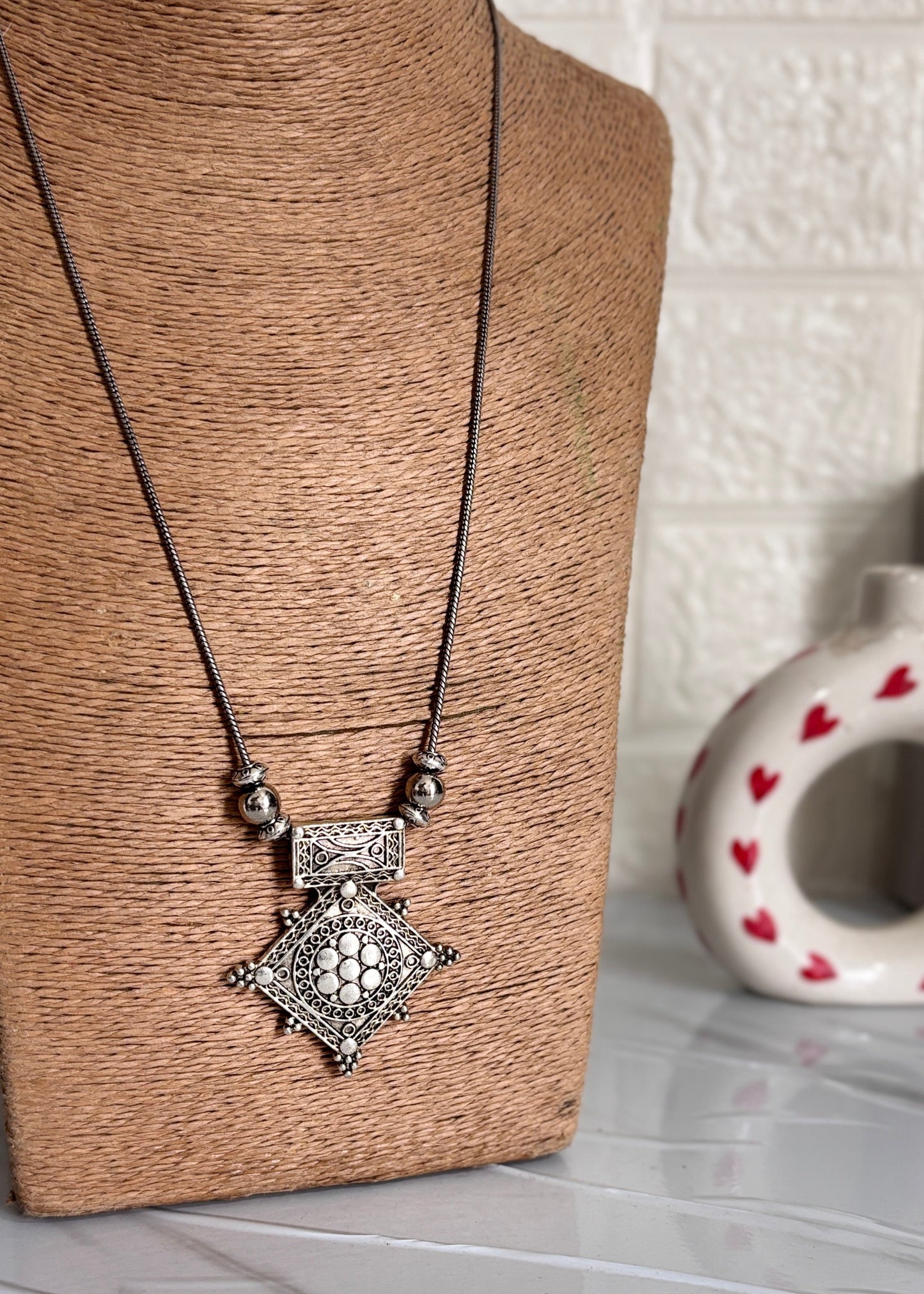 Nazaakat – Oxidized Pendant Necklace