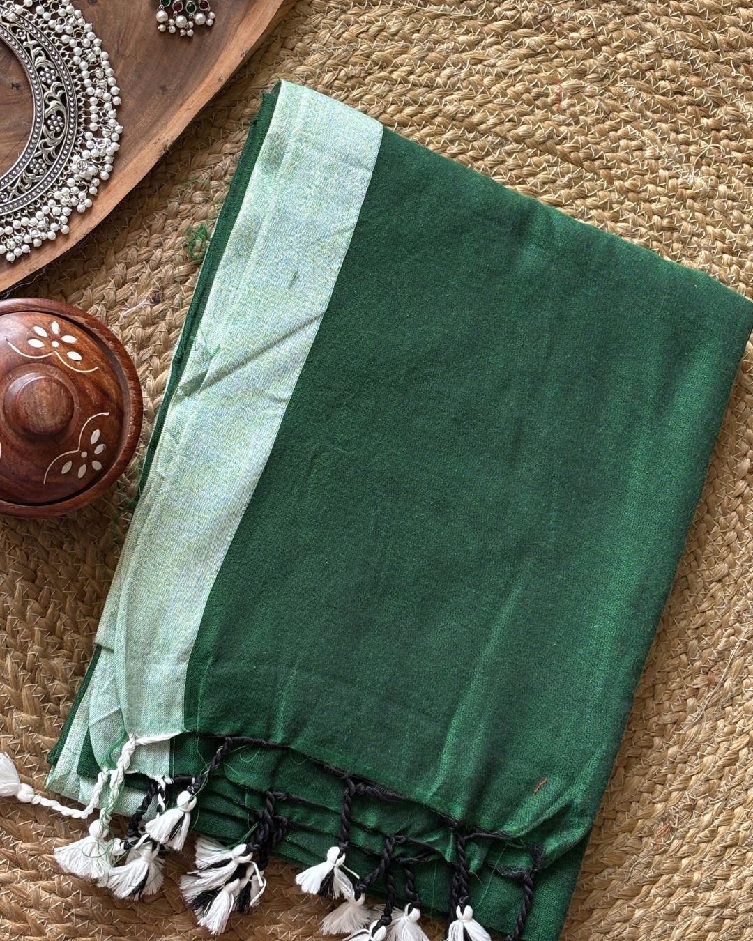Inchi par Handloom Small pompom