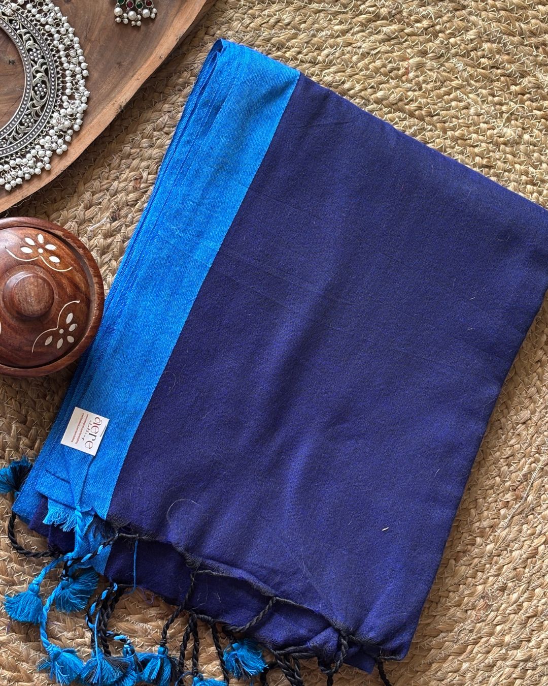 Inchi par Handloom Small pompom