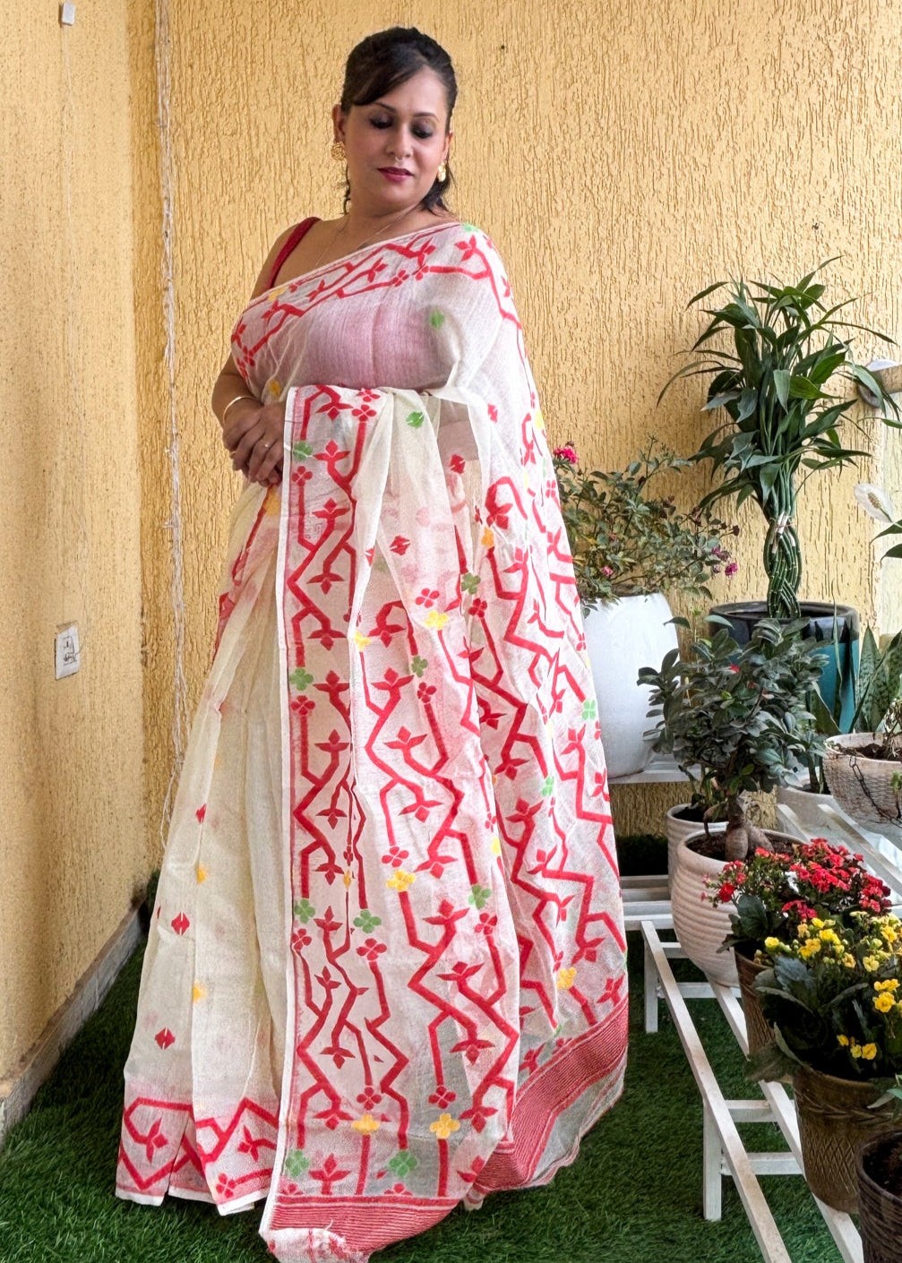 Shuktara White Jamdani