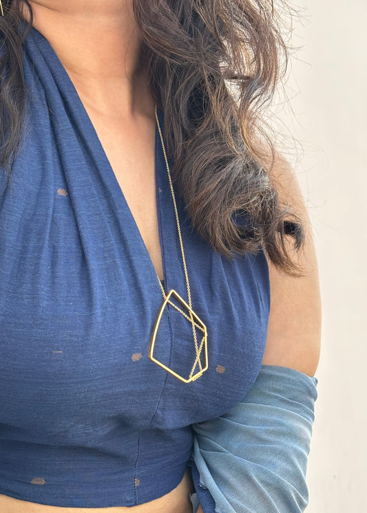Skew Neck Piece