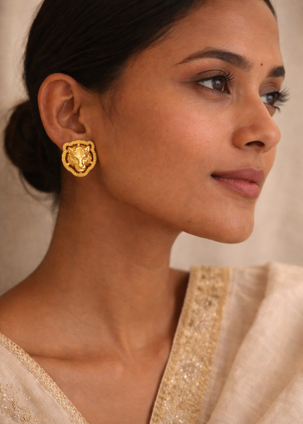 Simha Crest Studs