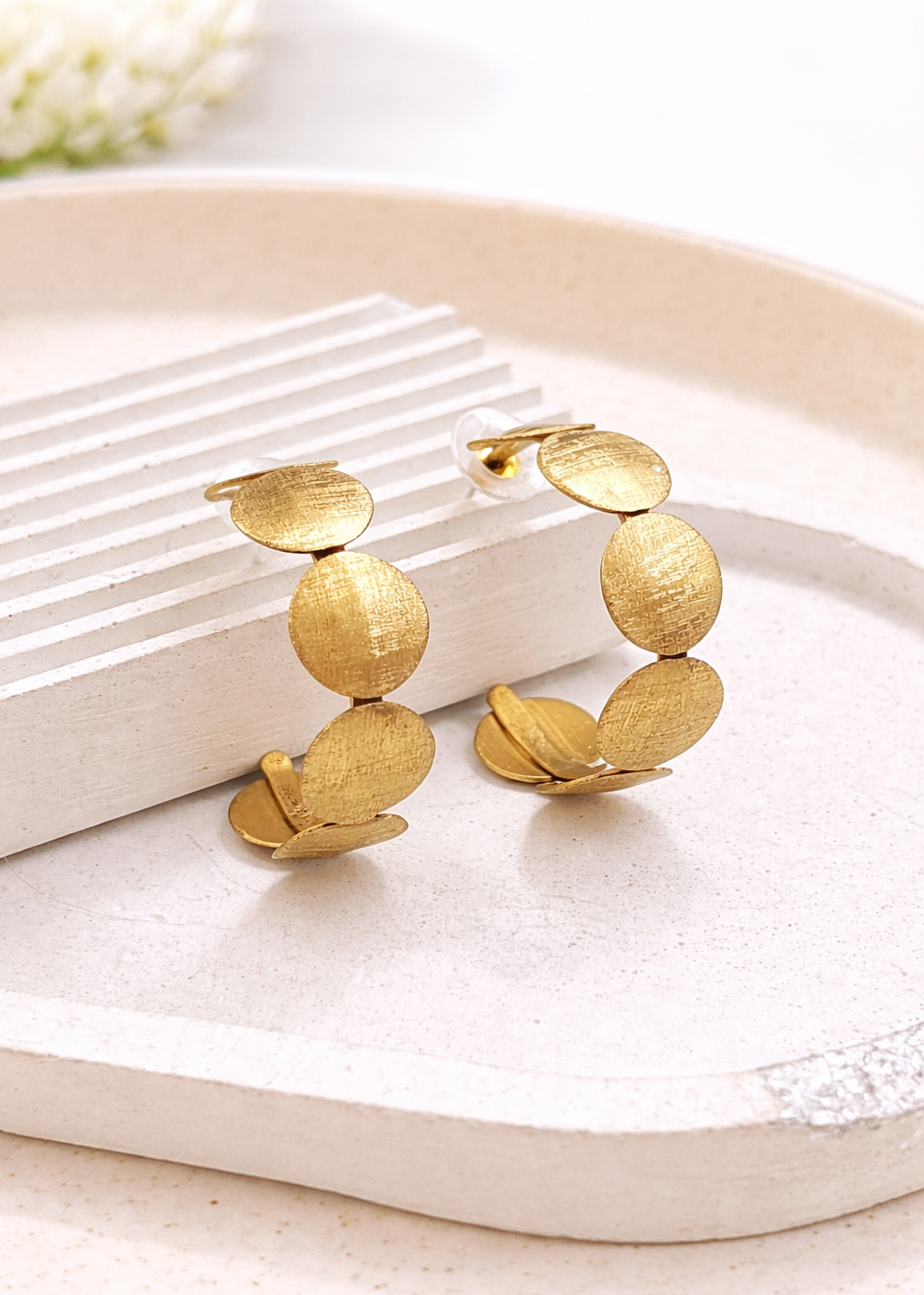 Aurum Vritta Hoops