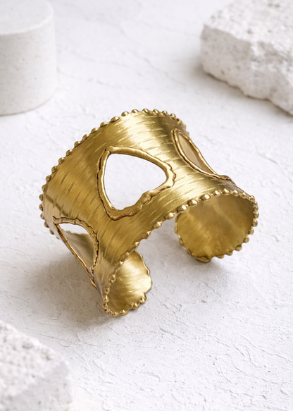 Dil-e-Sahara Cuff