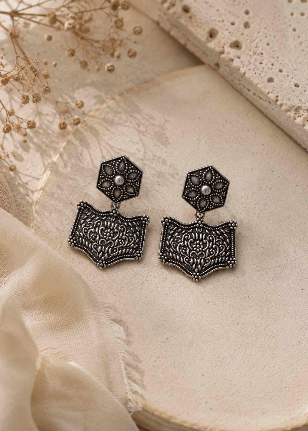 Taavya Drop Earrings