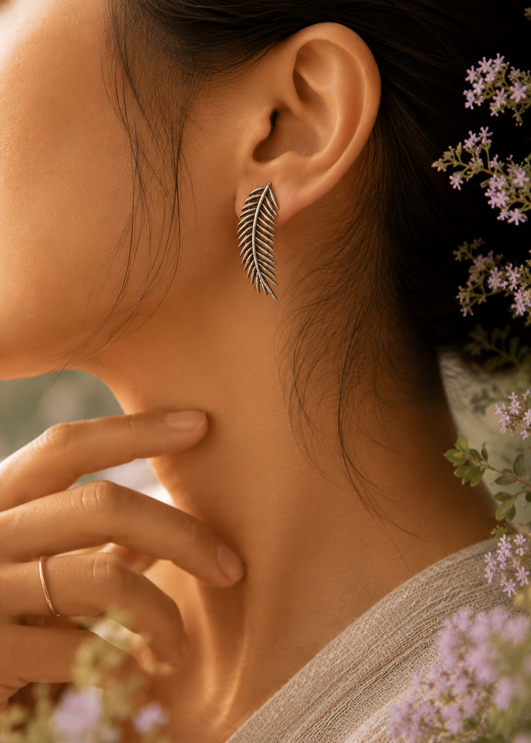 Palm Whisper Ear Climbers
