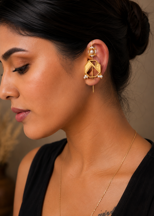 Noor Kites Ear Pins (White)