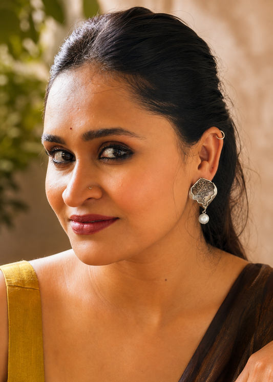 Kolka Earrings