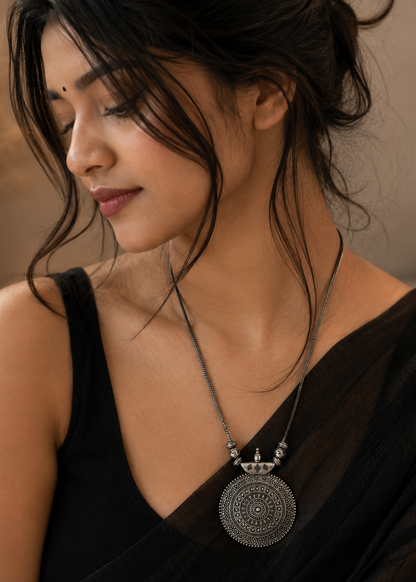Nazaakat – Oxidized Pendant Necklace