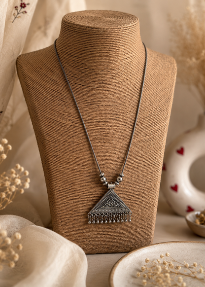 Nazaakat – Oxidized Pendant Necklace