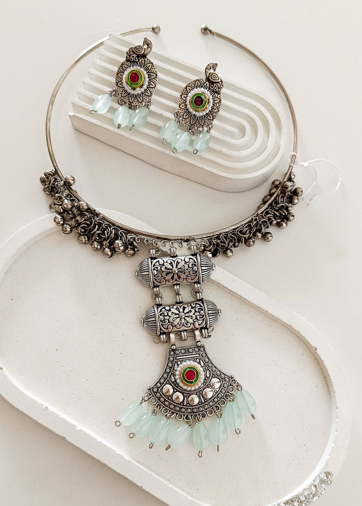 Vanya Hansli Necklace Set