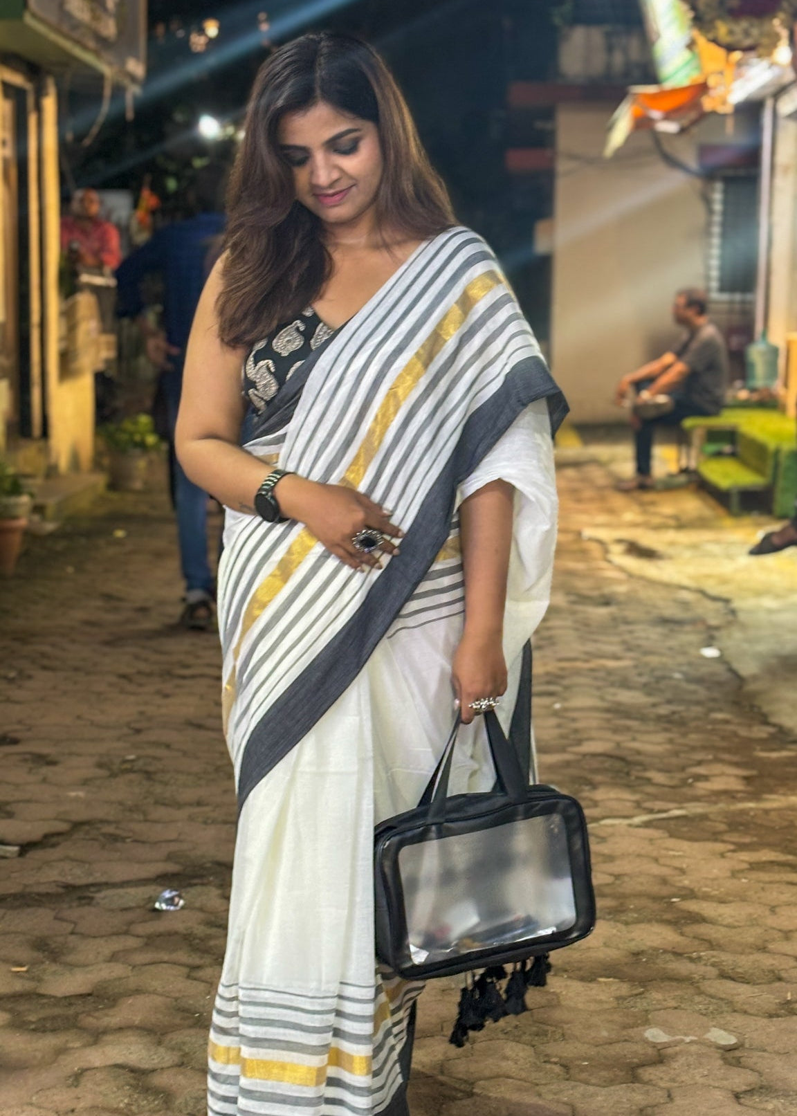 Shwetrekha Mul Cotton Saree