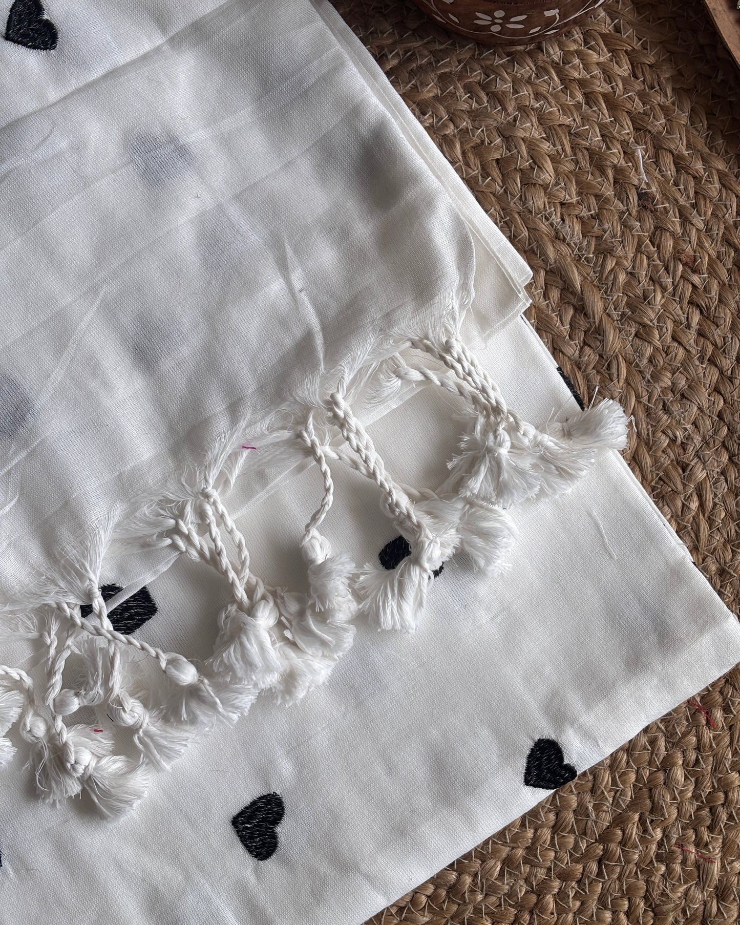 Love Khadi White & Black
