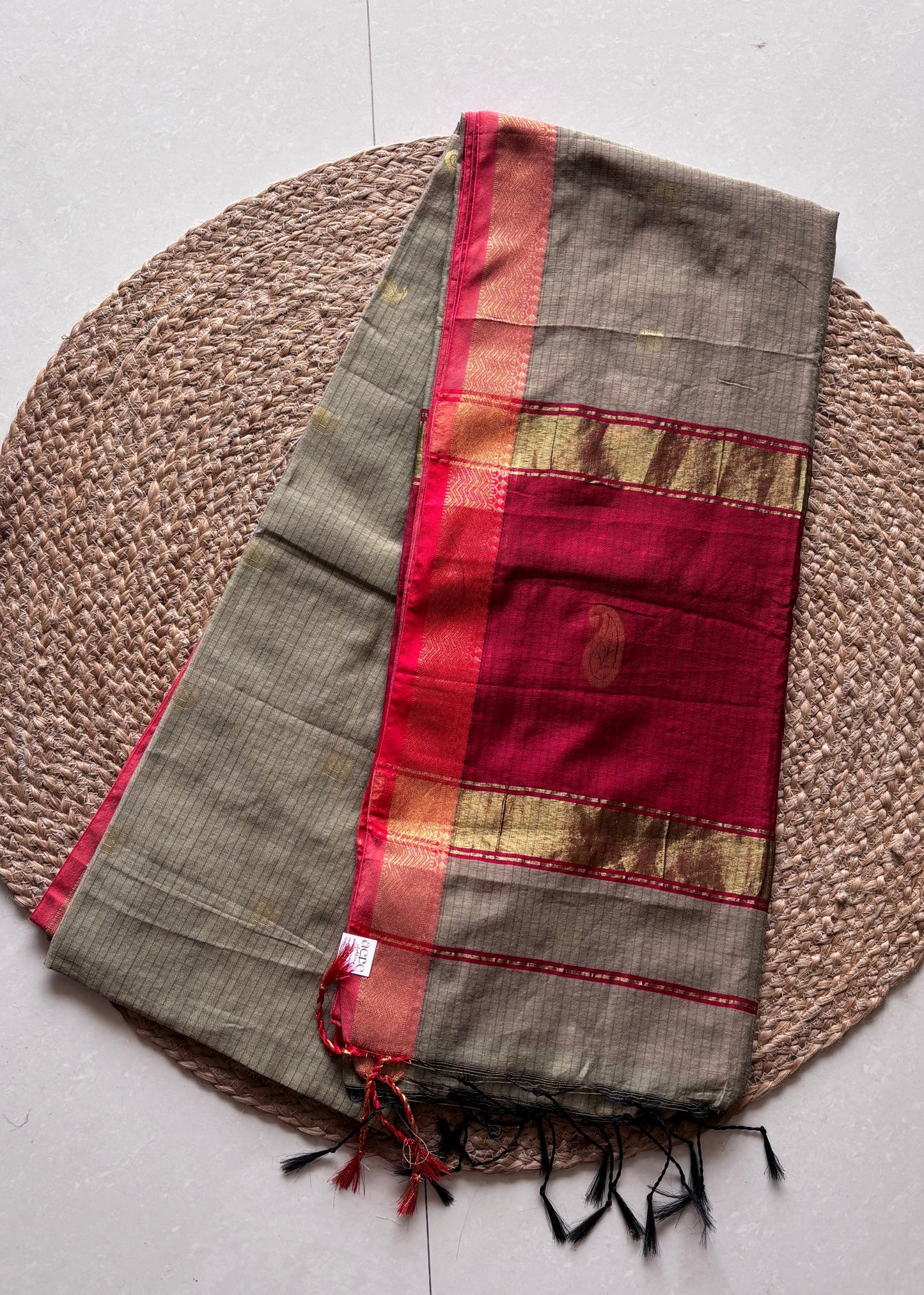 Raga Rekha - Olive & Vermilion