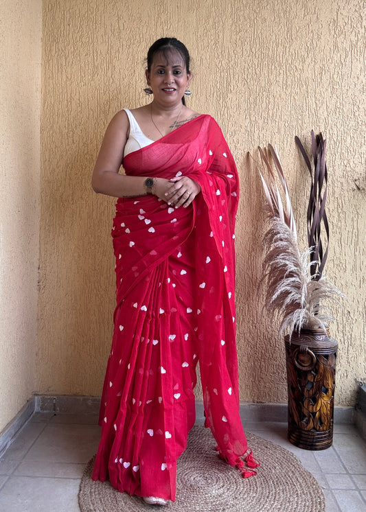 Dilika Mul Saree Red