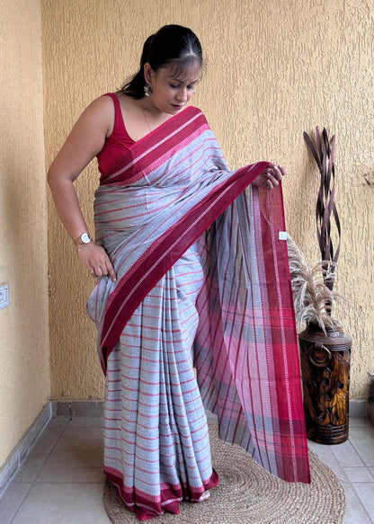 Gray & Marron Dhonekhali