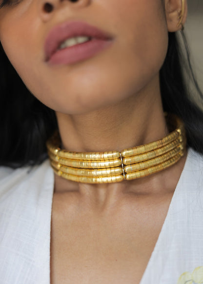 Svarna Hansli Choker