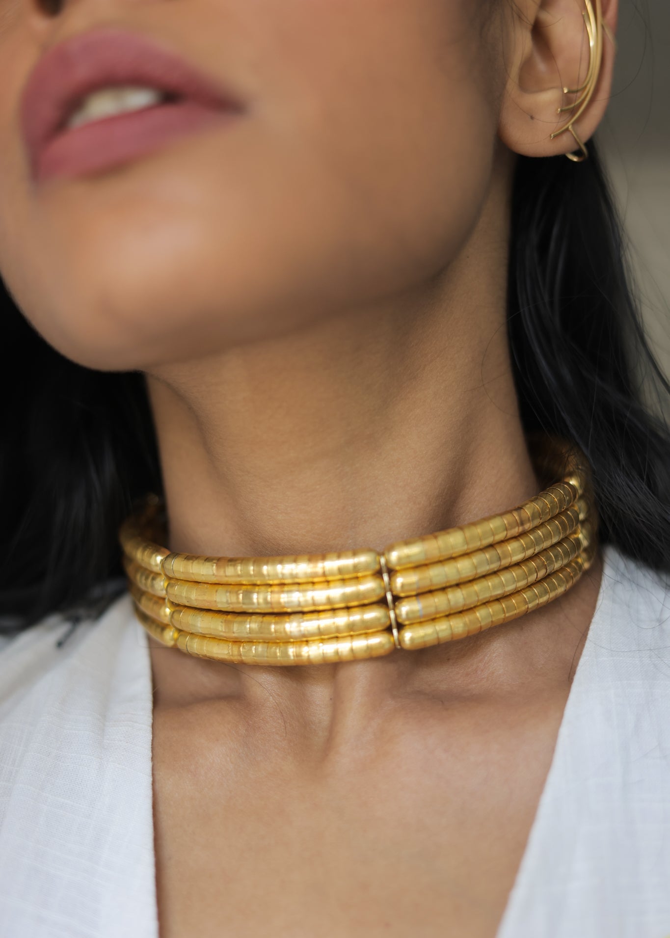 Svarna Hansli Choker