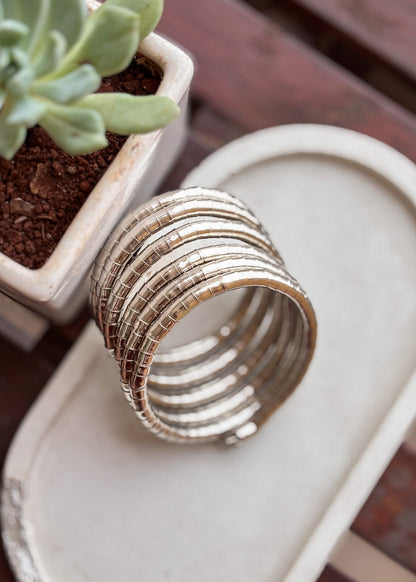 Nupura Spiral Cuff
